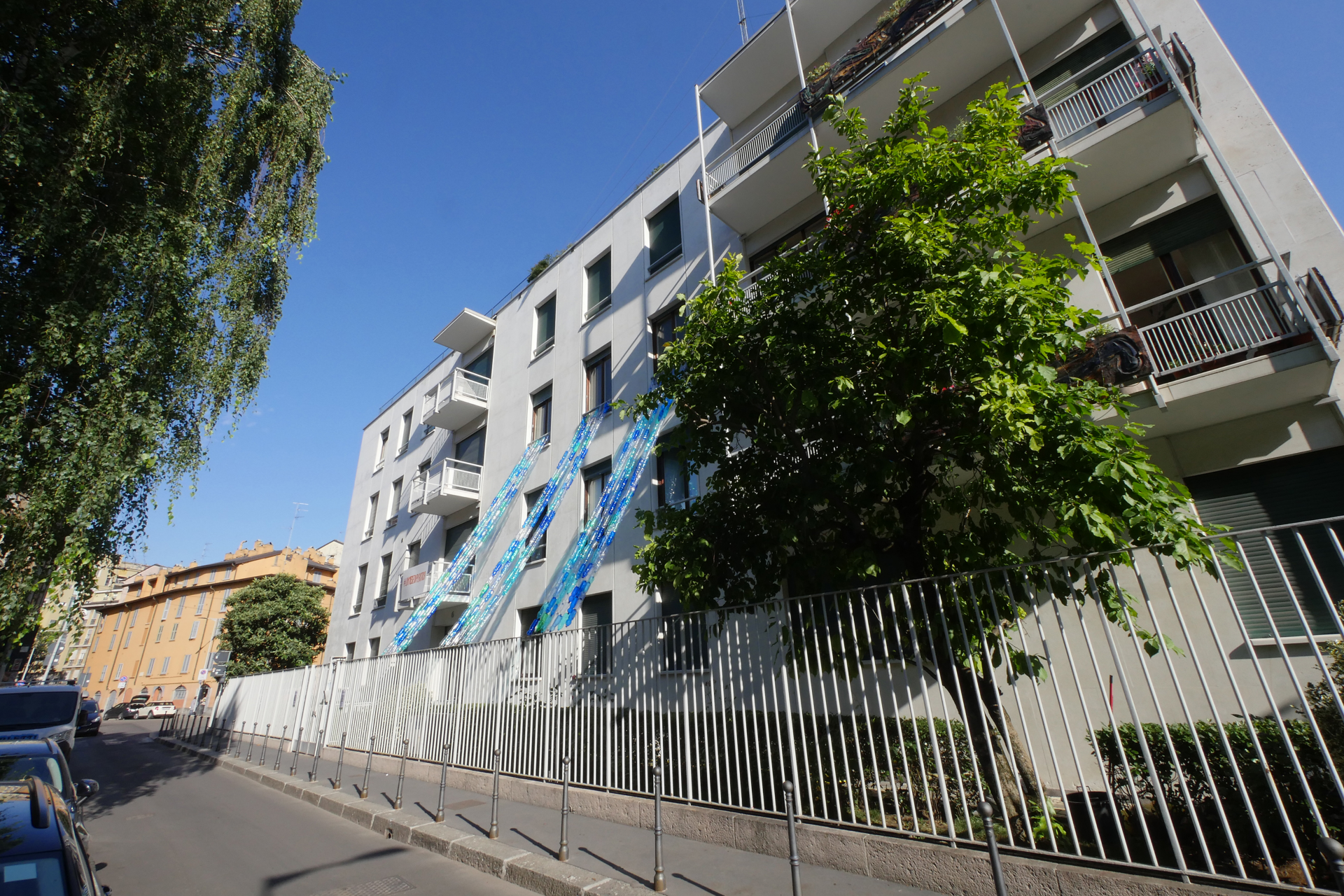 chiara-zucchi-#unmesediplastica-via-lanzone-bottle-installation-covid19@2x